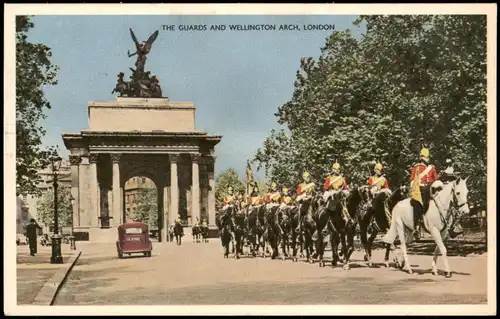 Postcard London THE GUARDS AND WELLINGTON ARCH 1961