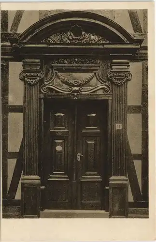 Celle Alte Haustür an der Stadtkirche. - Serie Giebelhäuser 1922