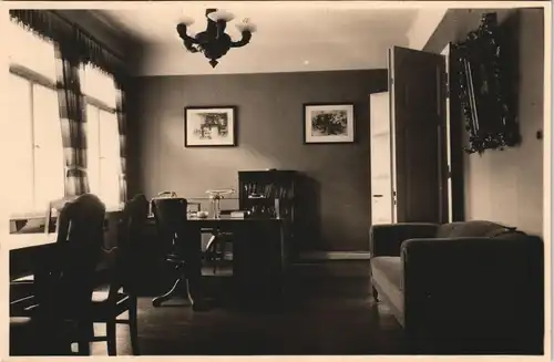 Foto  Wohnungen, Zimmer Innenansichten - Büro 1954 Privatfoto