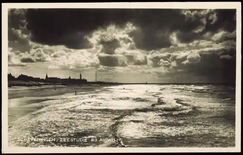 Scheveningen-Den Haag Den Haag Strand, Hotels - Stimmungsbild - Wolkenspiel 1932