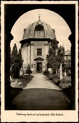 Ansichtskarte Salzburg Gabriels - Kapelle mit Grabmal des Erzbischofs 1932