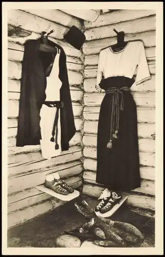 Unteruhldingen-Uhldingen-Mühlhofen Freilichtmuseum  Frauentracht Pfahldorf 1960