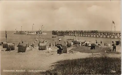 Niendorf-Timmendorfer Strand Strand mit Schiff Landungsbrücke 1910