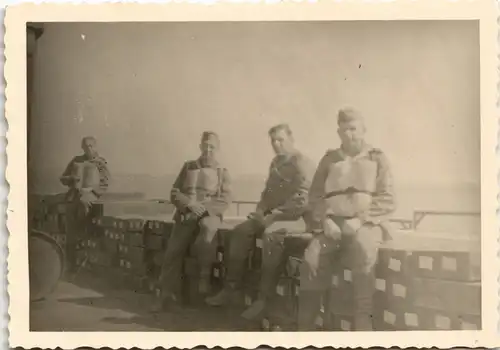 Militär/Propaganda - Soldatenleben Gruppenfoto von Soldaten 1940 Privatfoto Foto