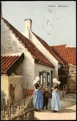 Postkaart Walcheren Zeeland, Frauen in Tracht - Haus, Photochromie 1916   1. Weltkrieg Feldpost gelaufen (mit S.B. Stempel rot)