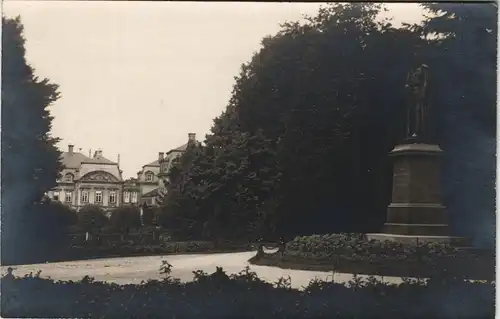 Ansichtskarte Bad Arolsen Schloß mit Kaiser-Wilhelm-Denkmal 1927