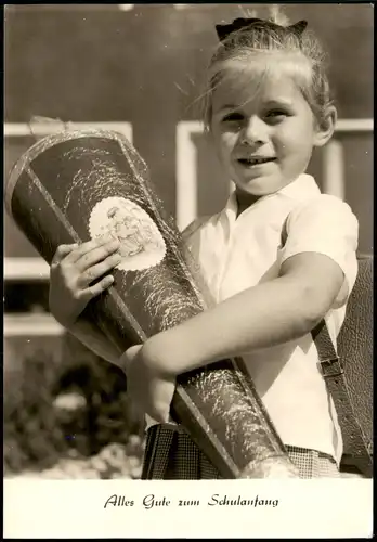 Glückwunsch Schulanfang Einschulung Mädchen mit Zuckertüte 1969