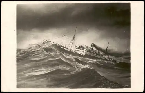 Schiffe/Schifffahrt Hochsee Passagierschiff in hohen Wellen 1920