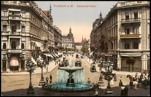 Frankfurt am Main Kaiserstraße belebt, Blick auf Springbrunnen 1910