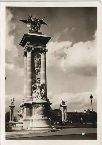 Paris Straße, Säule 1941