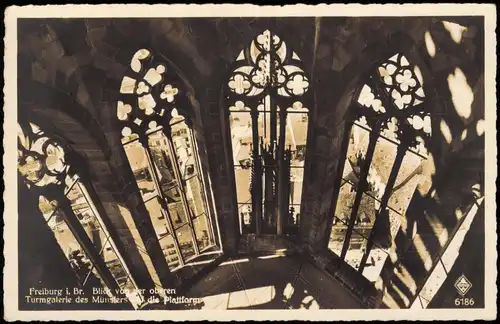 Freiburg im Breisgau von der oberen Turmgalerie des Münsters die Plattform 1931