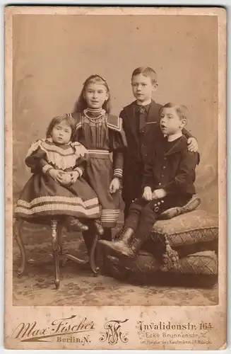 Kinder Kabinettforo CDV Photo: Fischer Berlin Invalidenstraße 1898 Kabinettfoto