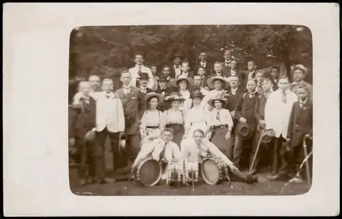 Menschen / Soziales Leben - Gruppenbild mit Trommlern 1922 Privatfoto