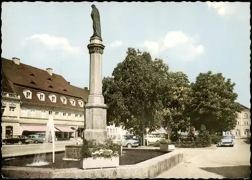 Pfaffenhofen (Ilm) Marienbrunnen Ortsansicht mit div. Auto Modellen 1960