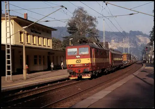 Eisenbahn Lokomotive ČD-Elektrolokomotive 372 003 im Bahnhof Stadt Wehlen 1994