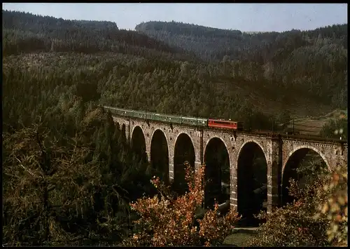 Elektrolok der Baureihe 250 mit einem Personenzug im Flöhatal 1985