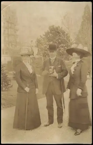 Ansichtskarte Montreux (Muchtern) Feine Herrschaften - Straße 1911