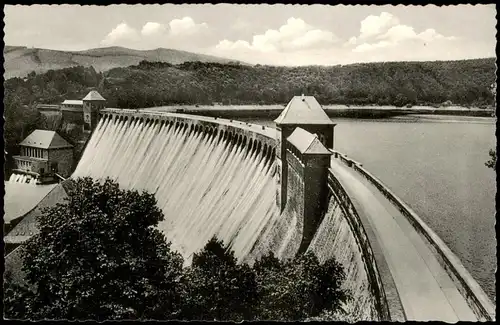 Waldeck (am Edersee) Edertalsperre - 400 m lang - erbaut 1908-1913 1958