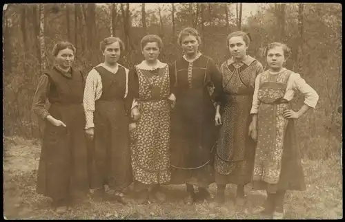 Menschen / Soziales Leben - Frauen Gruppe, Mode Zeitgeschichte 1922 Privatfoto