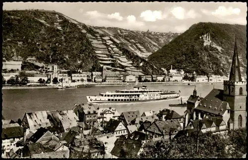Sankt Goar Schiff passiert ST. GOAR und ST. GOARSHAUSEN am Rhein 1960