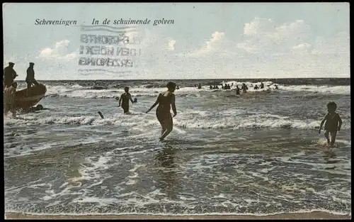 Scheveningen-Den Haag Den Haag In de schuimende golven - Badende 1928