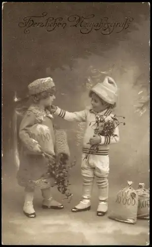 Neujahr Sylvester New Year Junge und Mädchen mit Geldsäcken 1918