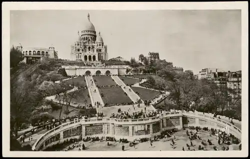 Paris La Basilique du Sacré-Coeur et l'escalier monumental 1920