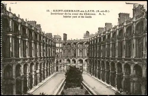 Saint-Germain-en-Laye Intérieur de la cour du Château (Schlosshof) 1910