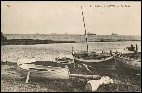 CPA Hyères-les-Palmiers Les Salins d'HYÈRES La Rade 1910