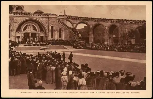 Lourdes Lorda BÉNÉDICTION DU SAINT-SACREMENT DONNÉE AUX MALADES DEVANT  1920