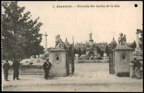 Postales Aranjuez Entrada del Jardín de la Isla 1910