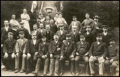 Ansichtskarte Gera Grippenbild vor Institut 1910 Privatfoto