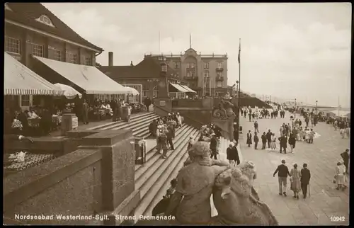 Ansichtskarte Westerland-Sylt belebte Strand Promenade 1932