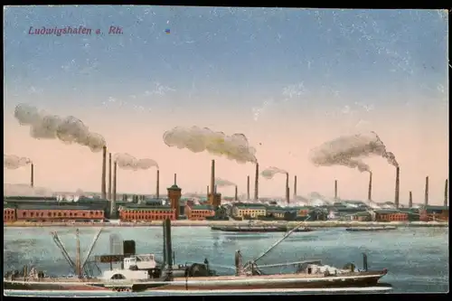 Ludwigshafen Panorama-Ansicht Blick vom Rhein auf Fabriken, Rhein-Schiff 1920