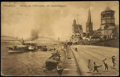 Ansichtskarte Düsseldorf Partie am Schlossufer mit Radschlägern. 1914