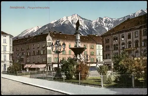 Innsbruck Margarethenplatz, Denkmal, im Hintergrund Alpen-Berge 1910