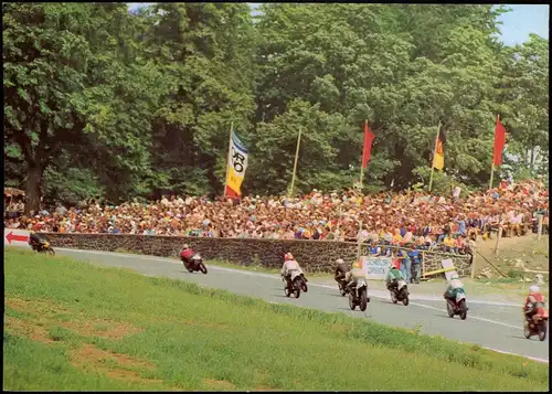 Schleiz Naturtribüne am Buchhübeli Schleizer Dreieck-Rennen 1981