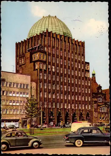 Ansichtskarte  VW Käfer vor dem Anzeiger-Hochhaus 1960