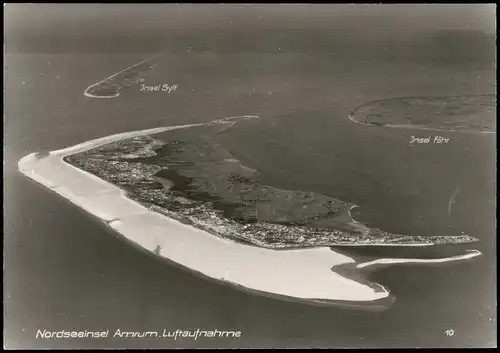 Ansichtskarte Insel Amrum Luftbildaufnahme, im Hintergrund Sylt u. Föhr 1960