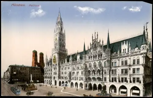 München Altes Rathaus am Marienplatz im Hintergrund Frauenkirche 1920