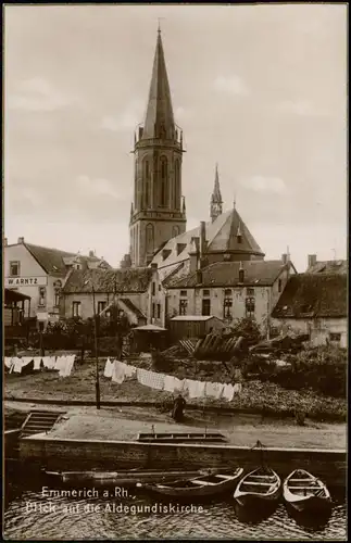 Ansichtskarte Emmerich (Rhein) Blick auf die Aldegundiskirche, Hinterhof 1926