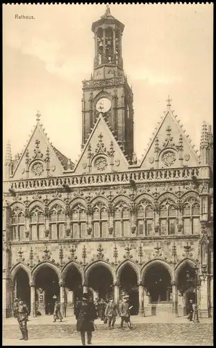CPA Saint-Quentin Saint-Quentin Rathaus Soldaten 1914