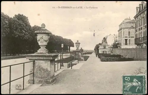 CPA Saint-Germain-en-Laye Le Parterre 1918