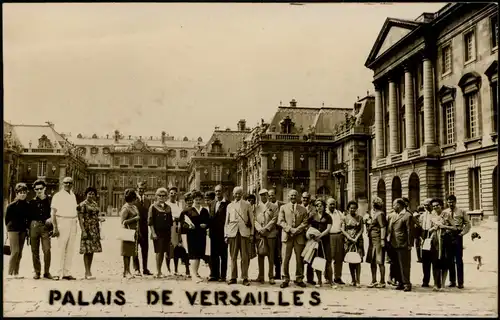 CPA Versailles Schloss Versailles, Gruppenbild 1925