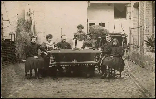 CPA .Frankreich Frankreich, Familie, Tisch 1908