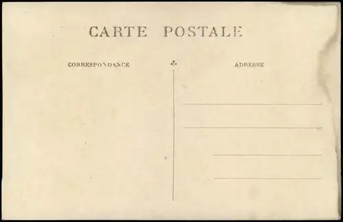 .Frankreich Frankreich/Französische Typen Mann und Frau vor Ladengeschäft 1922