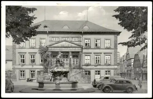 Ansichtskarte Detmold Rathaus, Brunnen - Autos 1962