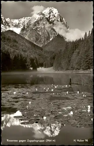 Garmisch-Partenkirchen Riessersee gegen Zugspitzgruppe (2964 m) 1959