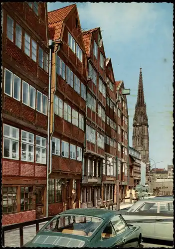 Hamburg Alte Fachwerkhäuser mit alter Nikolaikirche, Autos 1960