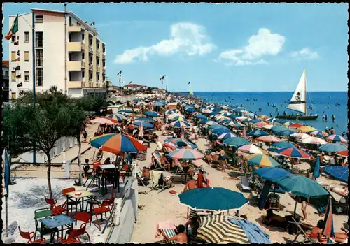 Bellaria-Igea Marina La spiaggia The beach La plage Der Strand 1970